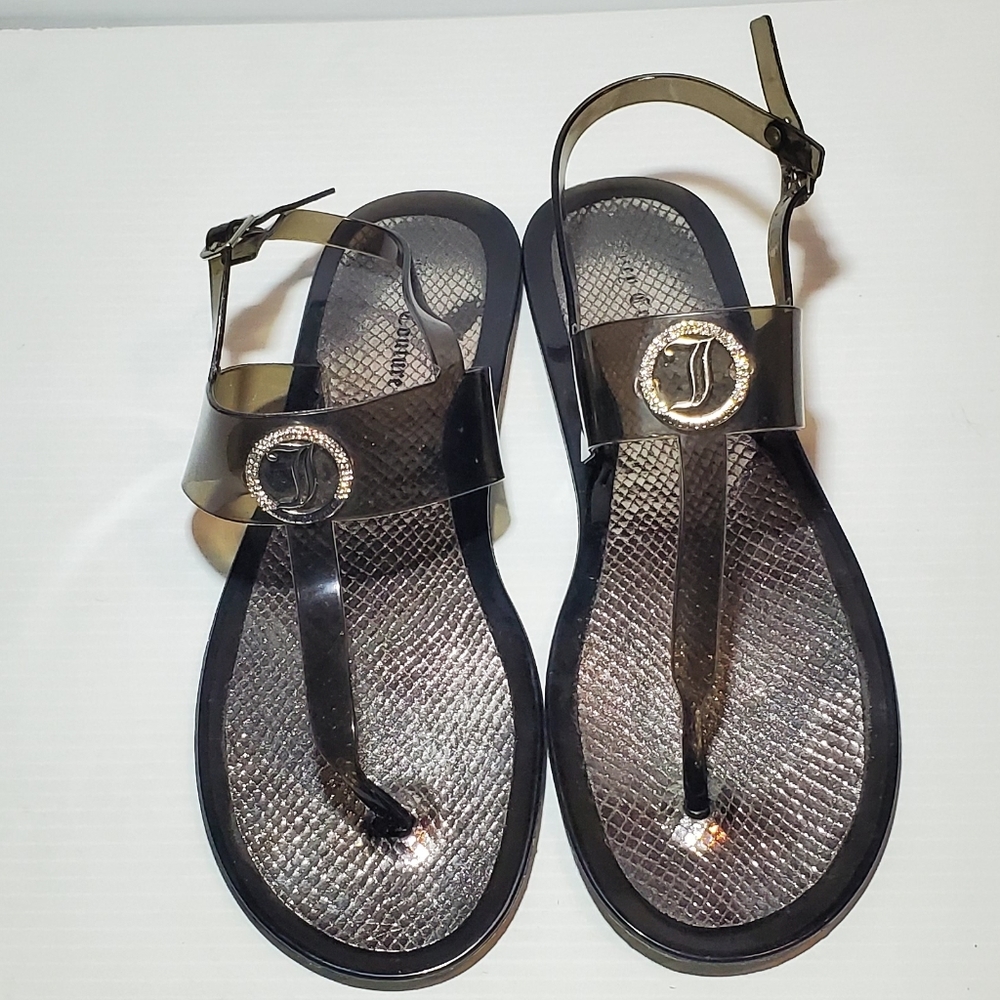 Juicy Couture Sandals
Size 9 10 (Large)